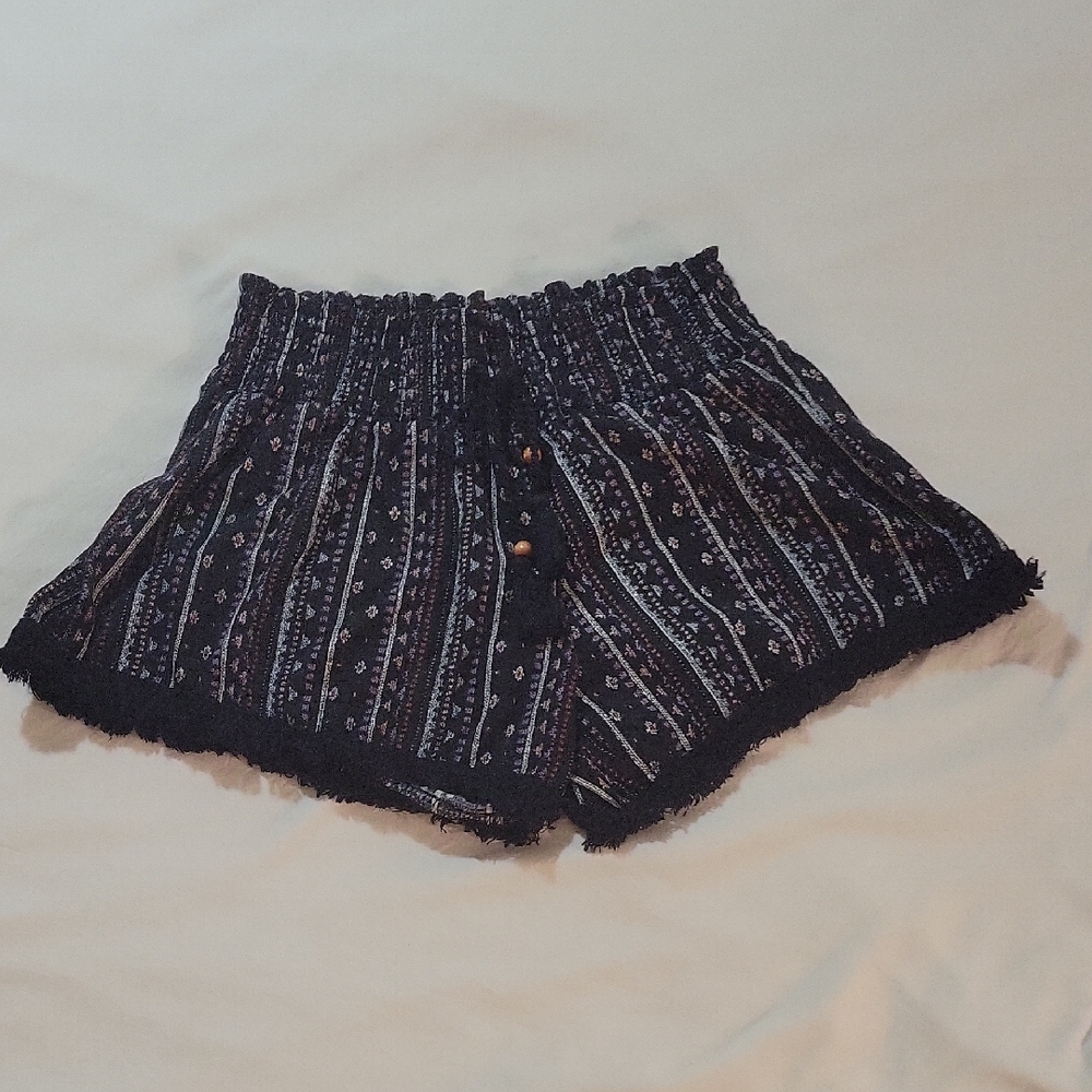 No Boundaries Navy and Multicolor Patterned Boho High Waist Shorts, Size M (7-9)